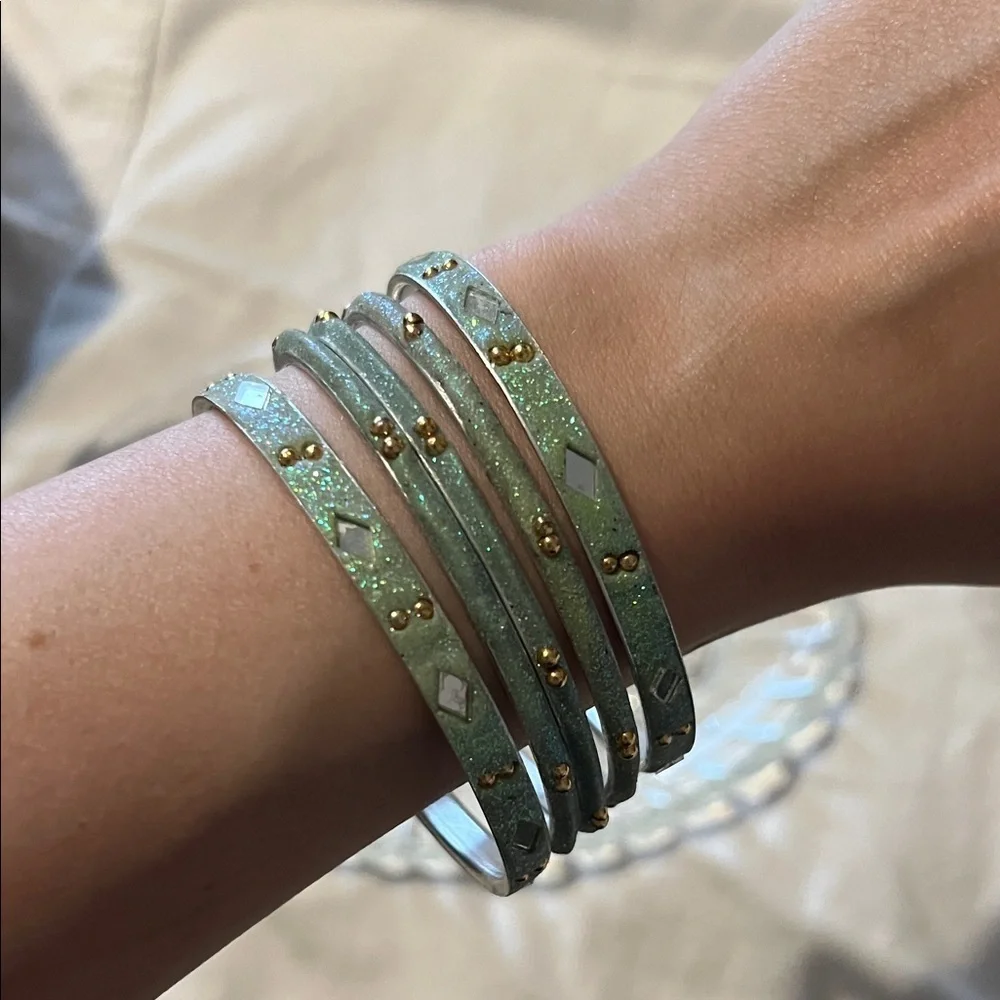 Elegant Turquoise and Gold Glitter Bangle Set